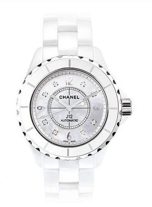 h2423 Chanel J12 White