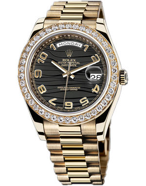 218348  black wave dial Rolex Day-Date II Archive