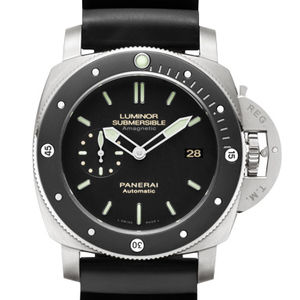 PAM00389 Officine Panerai Luminor
