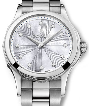 A020/02668 020.100.20/V200 PN09 Corum Admiral Legend Lady