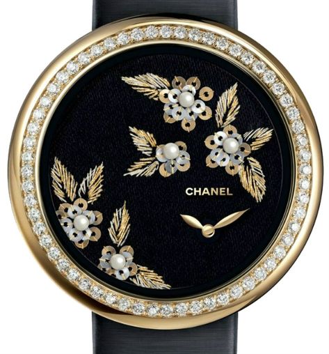 H3821 Chanel Mademoiselle Prive