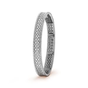 VCARO2IW00 Van Cleef & Arpels Perlee