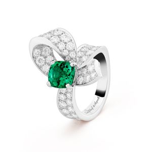 VCARP2NE00 Van Cleef & Arpels Unique solitaires