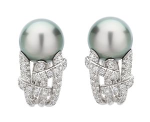 PEE 731 BDW Mikimoto Classic