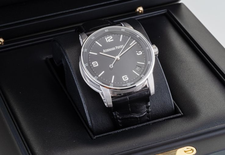 15210BC.OO.A002CR.01 USED Audemars Piguet CODE 11.59 by Audemars Piguet