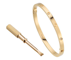 B6047217 Cartier Love