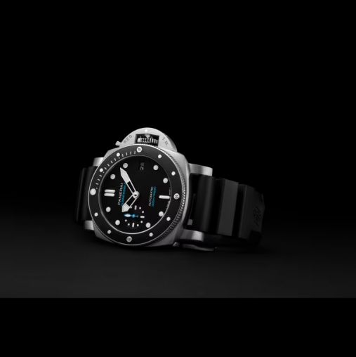 PAM02683 Officine Panerai Submersible