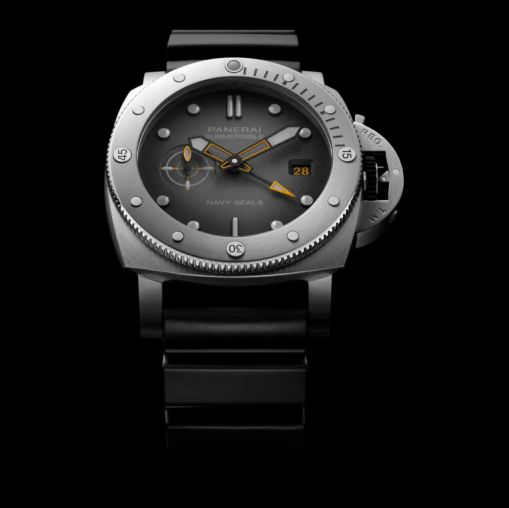 PAM01323 Officine Panerai Submersible