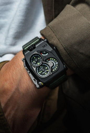 SR-71 Urwerk EMC