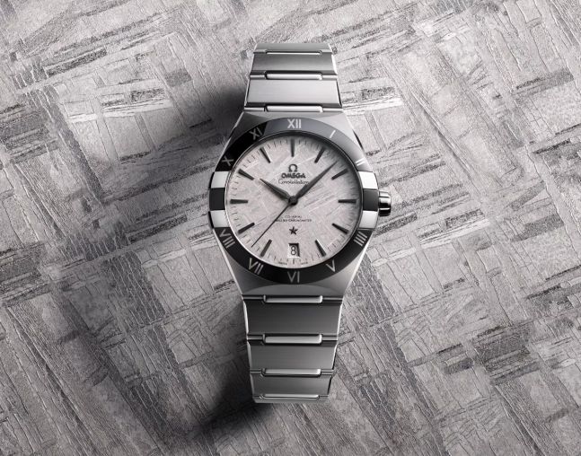 131.30.41.21.99.001 Omega Constellation Manhattan