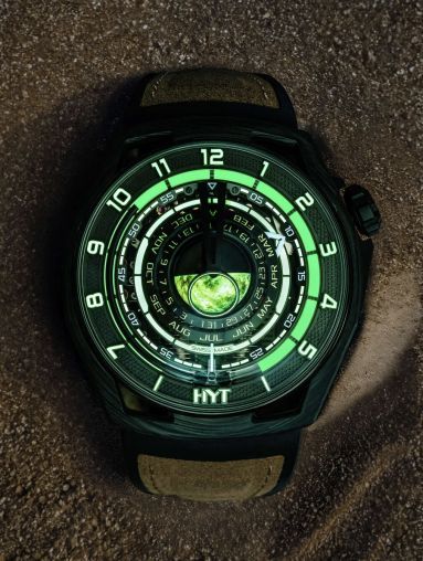 H02984-A HYT Moon Runner