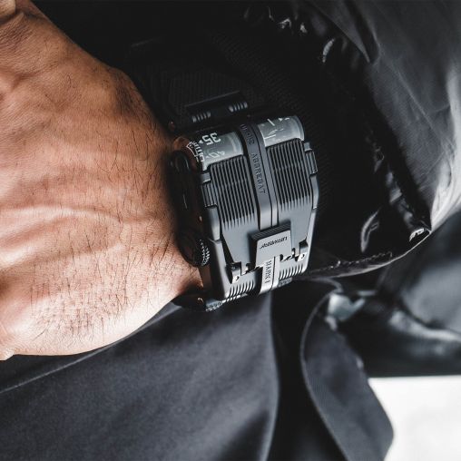 UR-112 Back to Black Urwerk UR-112