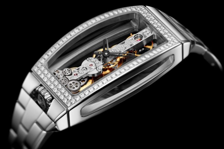 B113/00976 - 113.102.69/V880 0000 Corum Miss Golden Bridge