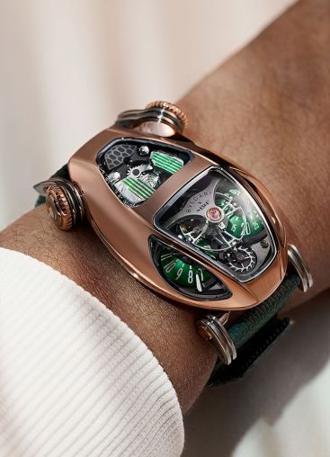 104057 rose gold MB&F Performance Art