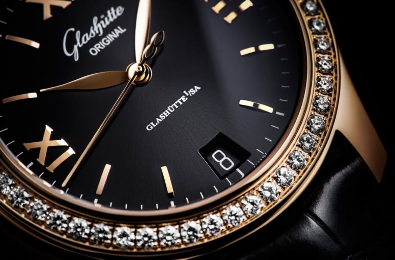 1-39-22-18-11-04 Glashutte Original Lady Serenade