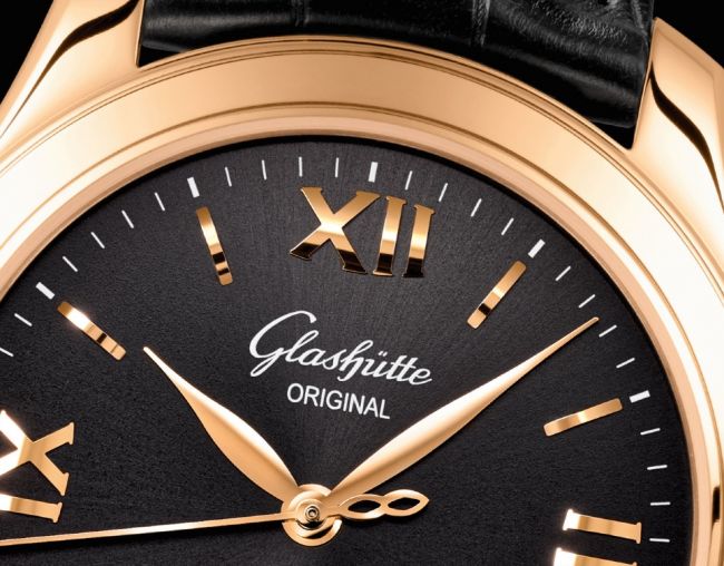 1-39-22-18-01-04 Glashutte Original Lady Serenade