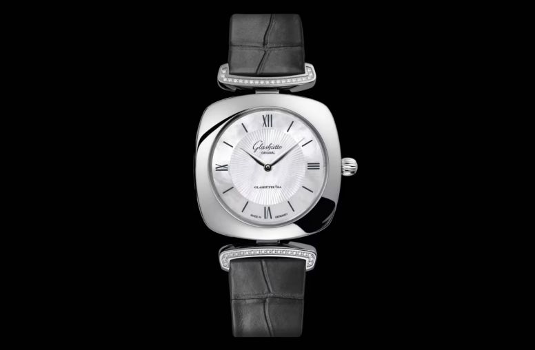 1-03-02-05-12-31 Glashutte Original Pavonina