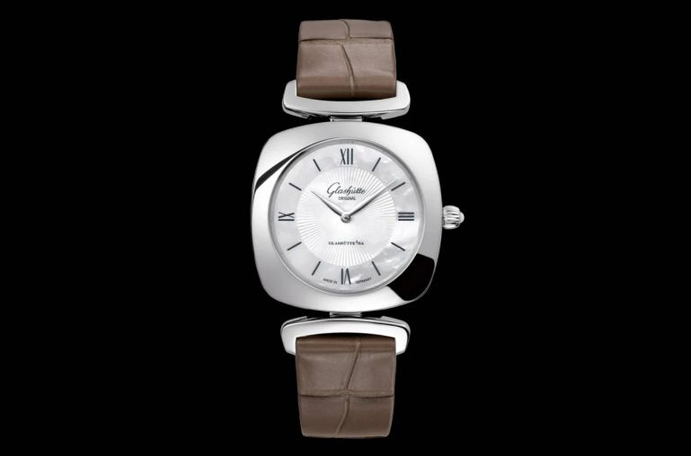 1-03-02-05-02-30 Glashutte Original Pavonina