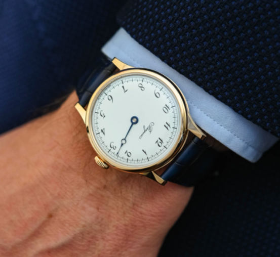 2025BH/28/9W6 Breguet Classique