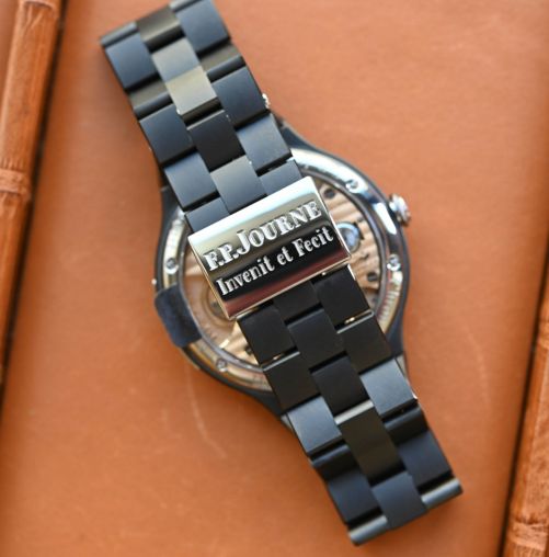 CF F.P.Journe Linesport