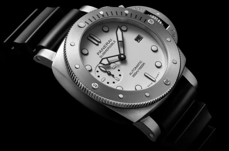 PAM01590 Officine Panerai Submersible