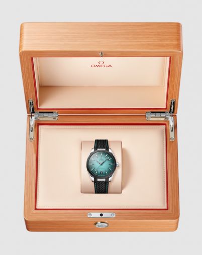 220.32.41.21.03.001 Omega Seamaster Aqua Terra
