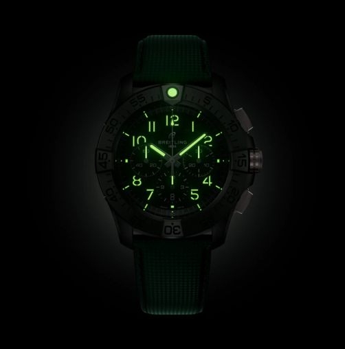 SB0148101B1X1 Breitling Avenger